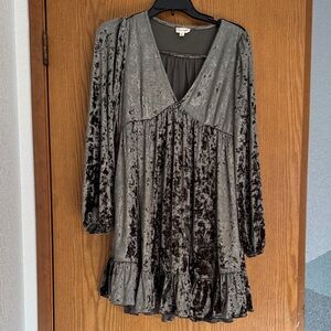 Hem & Thread Gray Velvet Long Sleeve Dress